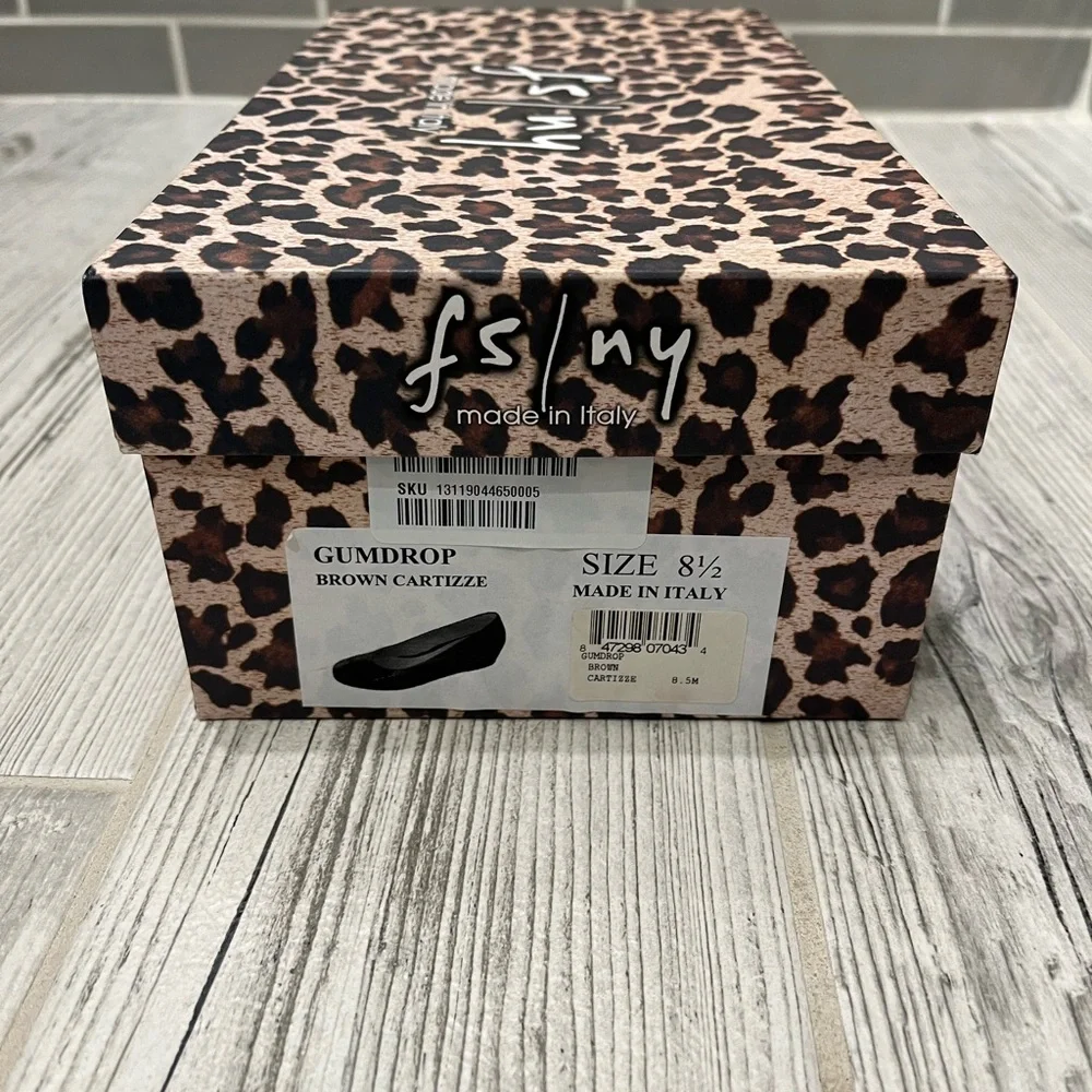NIB FSNY Brown Suede Gumdrop wedge shoe size 8.5